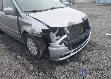 2016 Chrysler Town & Country Touring z USA, uszkodzony, nr VIN 2C4RC1BG3GR292483